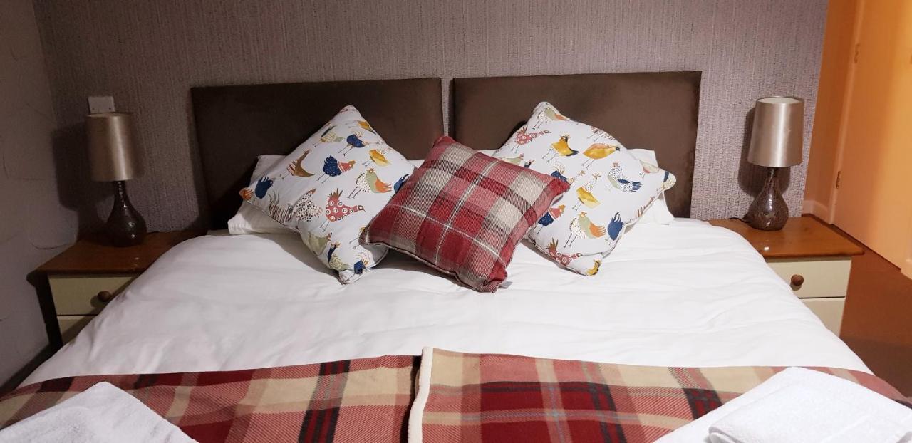 The Cock Hotel Bronllys Dış mekan fotoğraf